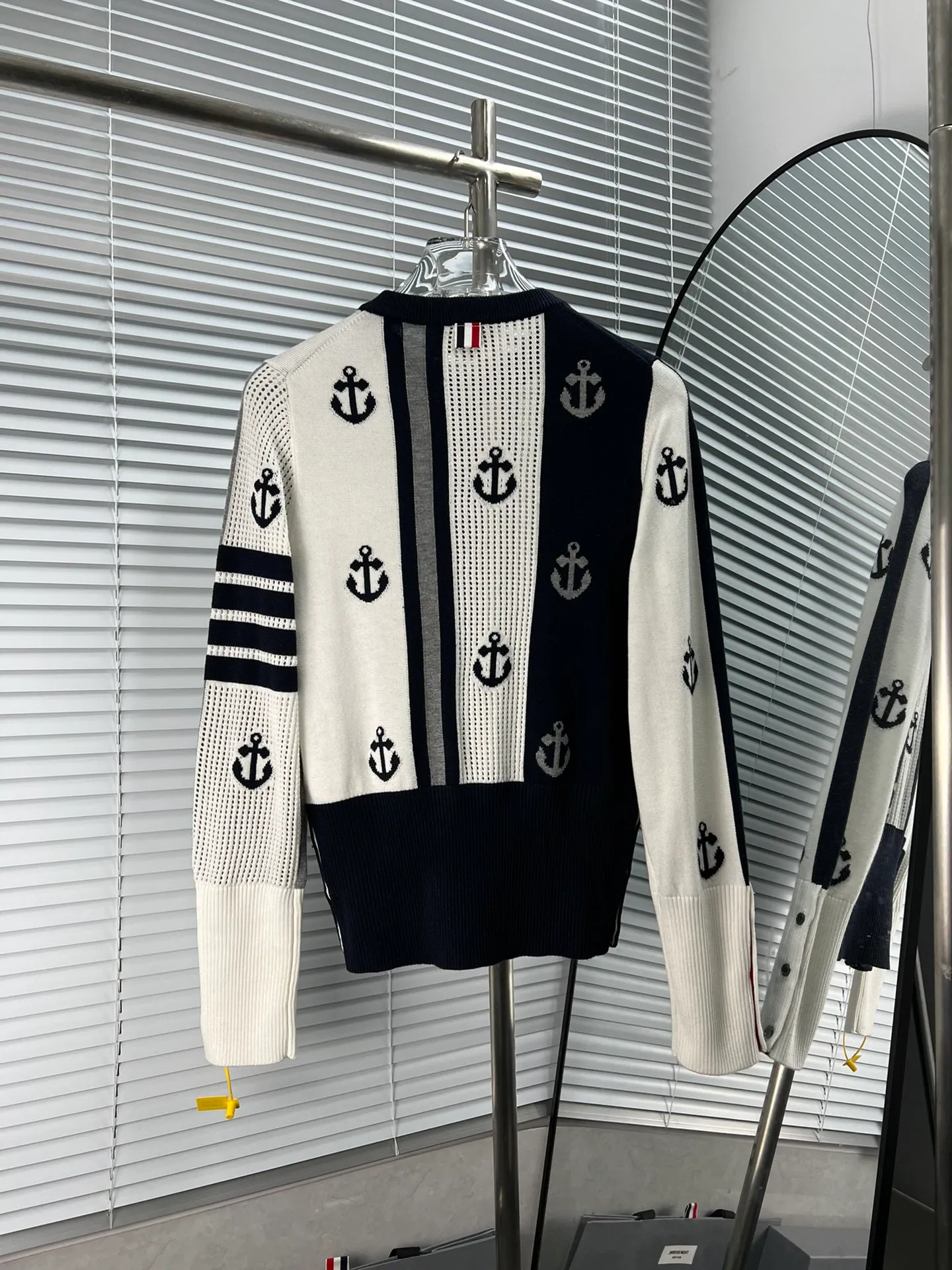 THOM BROWNE 𝐃𝐞𝐭𝐚𝐢𝐥 ： TB New Arrival B ～ TB ， ， ， ， TBClassic ， ， ： Sizes：1-2-3 S-M-L